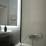 Exclusive & Garden Bliss & Near Center & Free Parking Apartman *