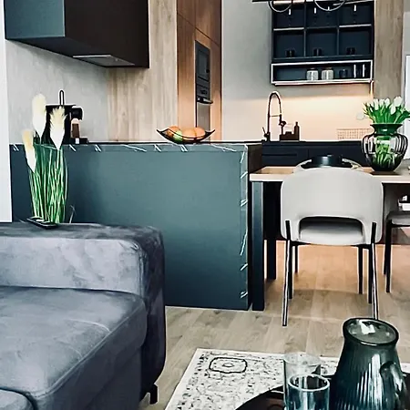 Exclusive & Garden Bliss & Near Center & Free Parking Апартаменты Трнава