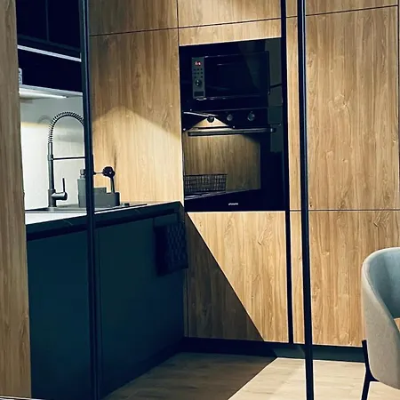 Exclusive & Garden Bliss & Near Center & Free Parking Апартаменты *