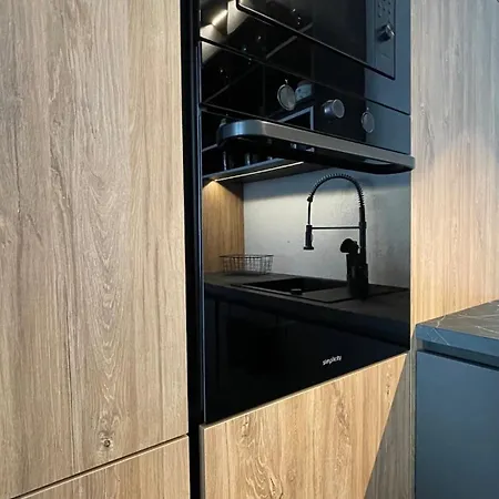 Exclusive & Garden Bliss & Near Center & Free Parking Апартаменты *