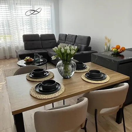 Апартаменты Exclusive & Garden Bliss & Near Center & Free Parking Трнава