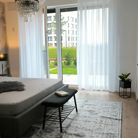 Exclusive & Garden Bliss & Near Center & Free Parking * Trnava