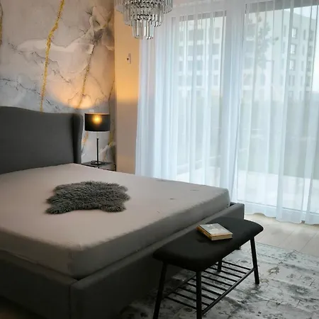 Exclusive & Garden Bliss & Near Center & Free Parking Апартаменты Трнава