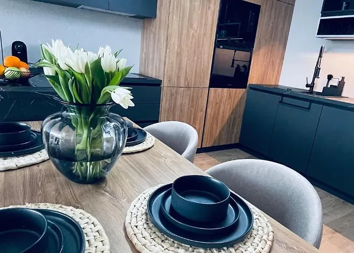 Exclusive & Garden Bliss & Near Center & Free Parking *