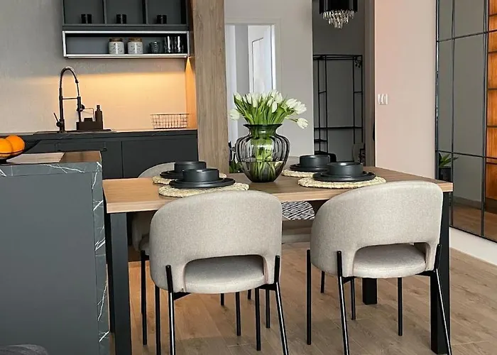 Exclusive & Garden Bliss & Near Center & Free Parking Lejlighed