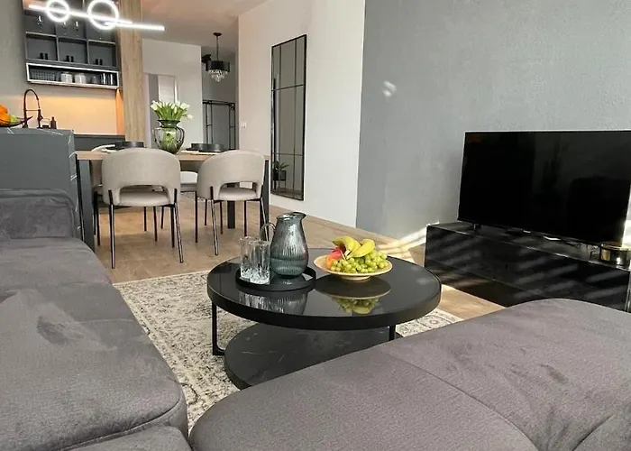 Lejlighed Exclusive & Garden Bliss & Near Center & Free Parking *