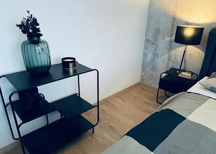 Exclusive & Garden Bliss & Near Center & Free Parking Lejlighed *