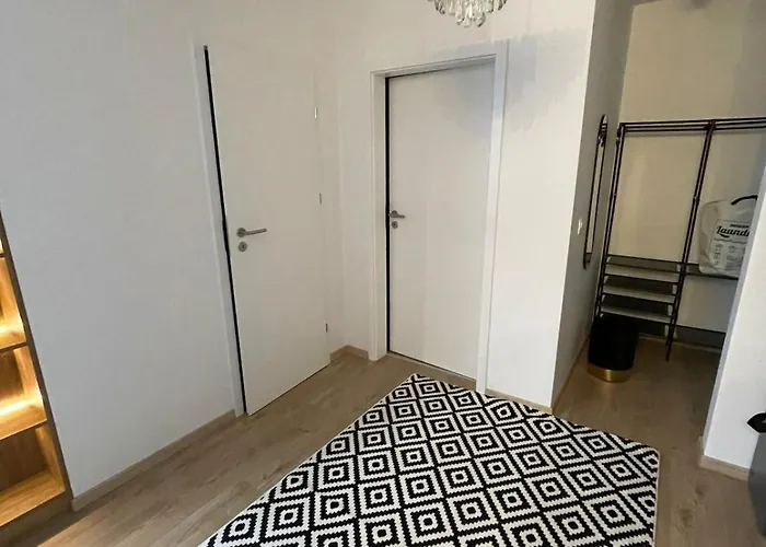 Exclusive & Garden Bliss & Near Center & Free Parking * Trnava