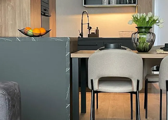 Lejlighed Exclusive & Garden Bliss & Near Center & Free Parking *