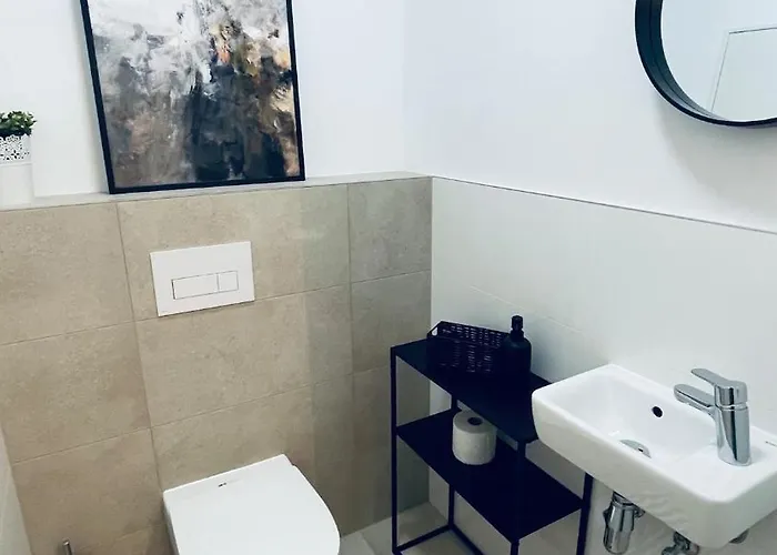 Exclusive & Garden Bliss & Near Center & Free Parking