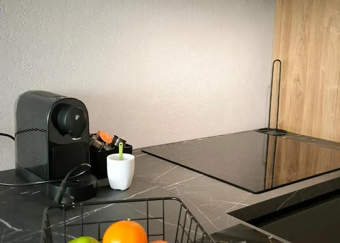 Lejlighed Exclusive & Garden Bliss & Near Center & Free Parking *