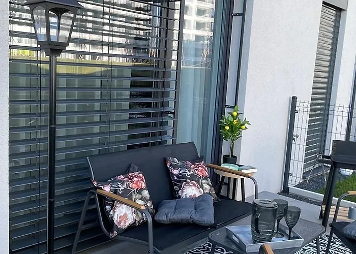 Exclusive & Garden Bliss & Near Center & Free Parking Lejlighed